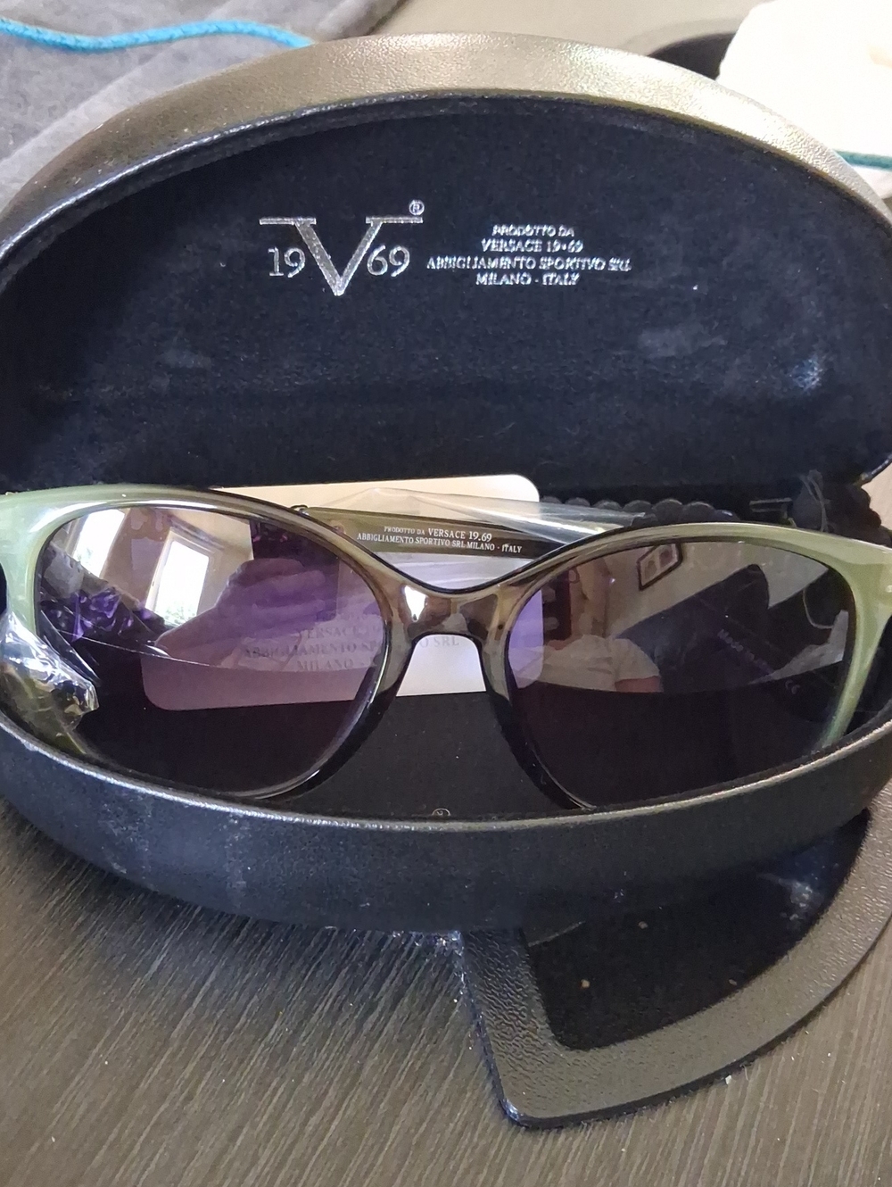 Versace Women's Sunglasses Green & Black Oval Frame *Authentic*